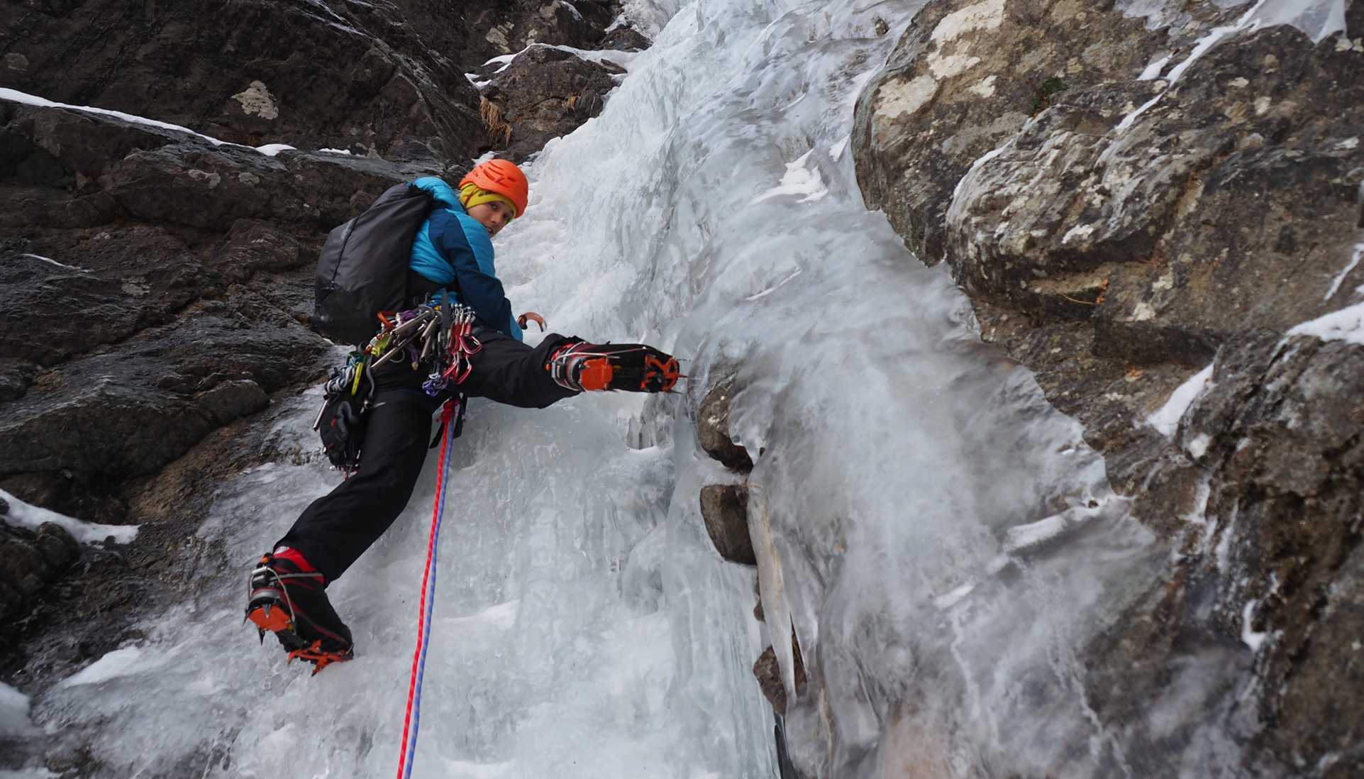 Cascate di ghiaccio - Edoardo Carelli - Mountain Experience