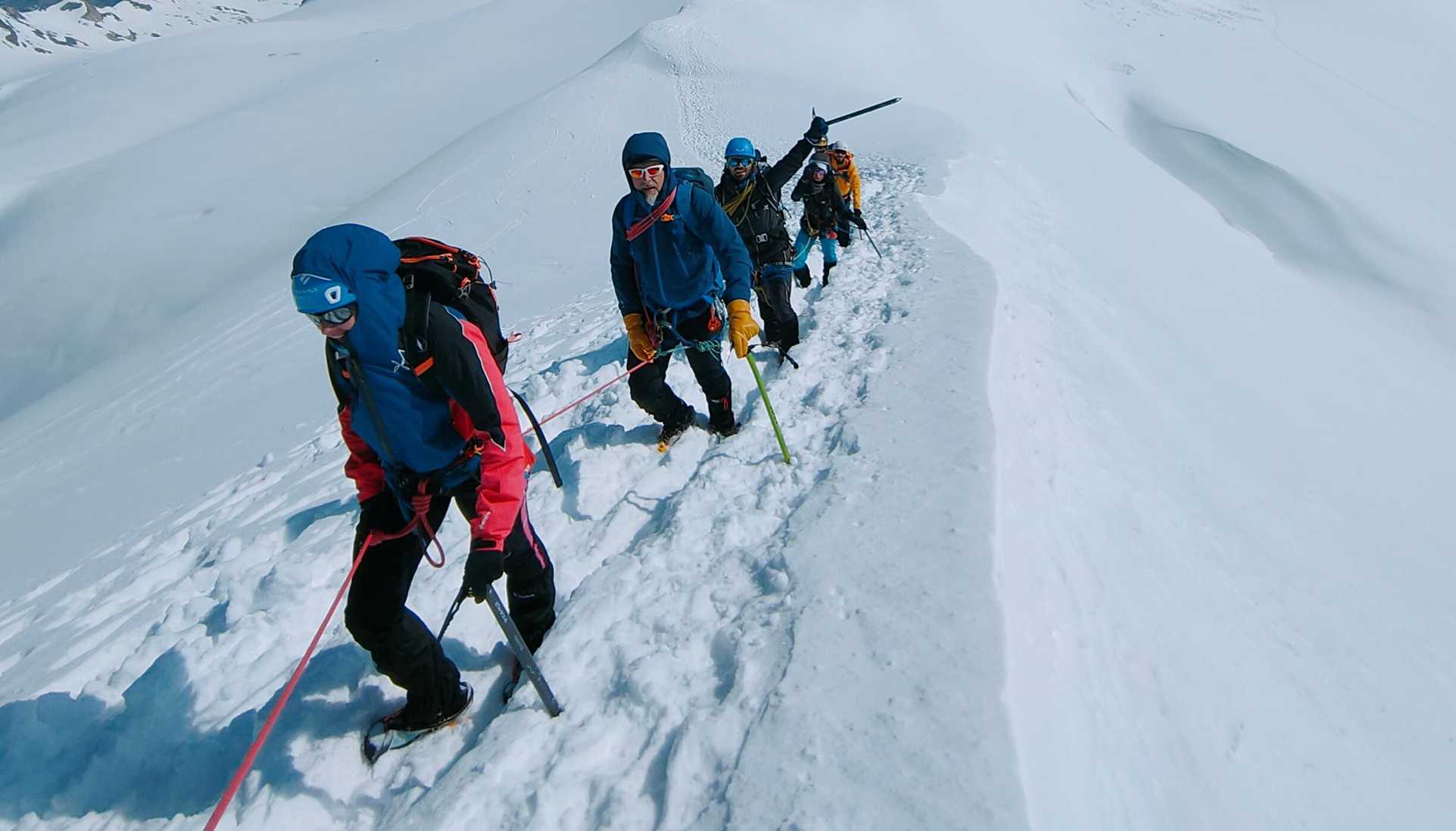 Stage autosoccorso in valanga con Edoardo Carelli - Mountain Experience